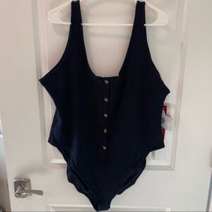 Good American Bodysuit Size 4X NWT Black Henley Snap Bottom